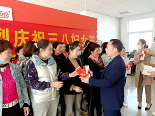 �������´�����ůӭ�����ˡ���Ů����ף���